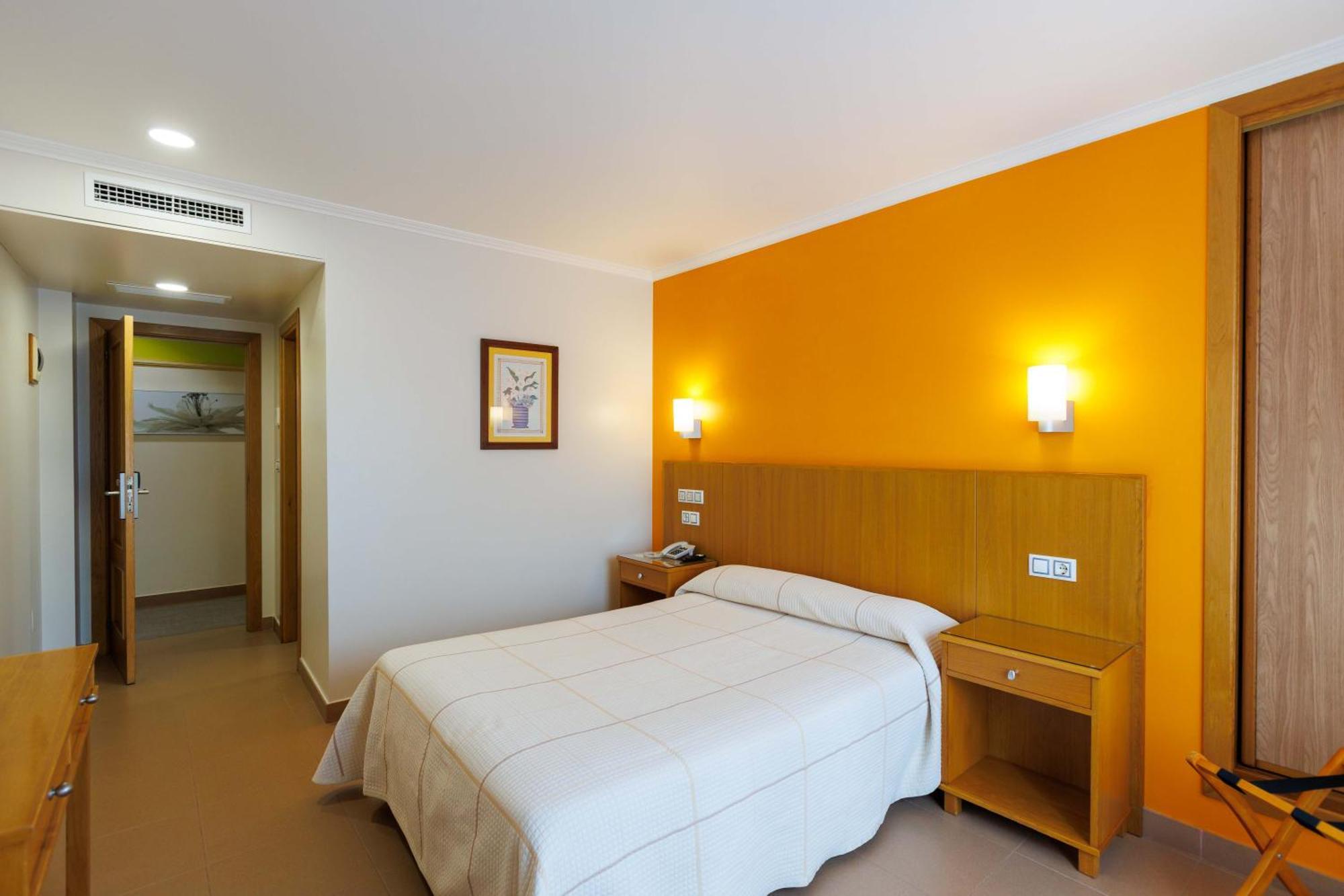 Hotel O Cruceiro 卡尔达斯·德·雷斯 外观 照片