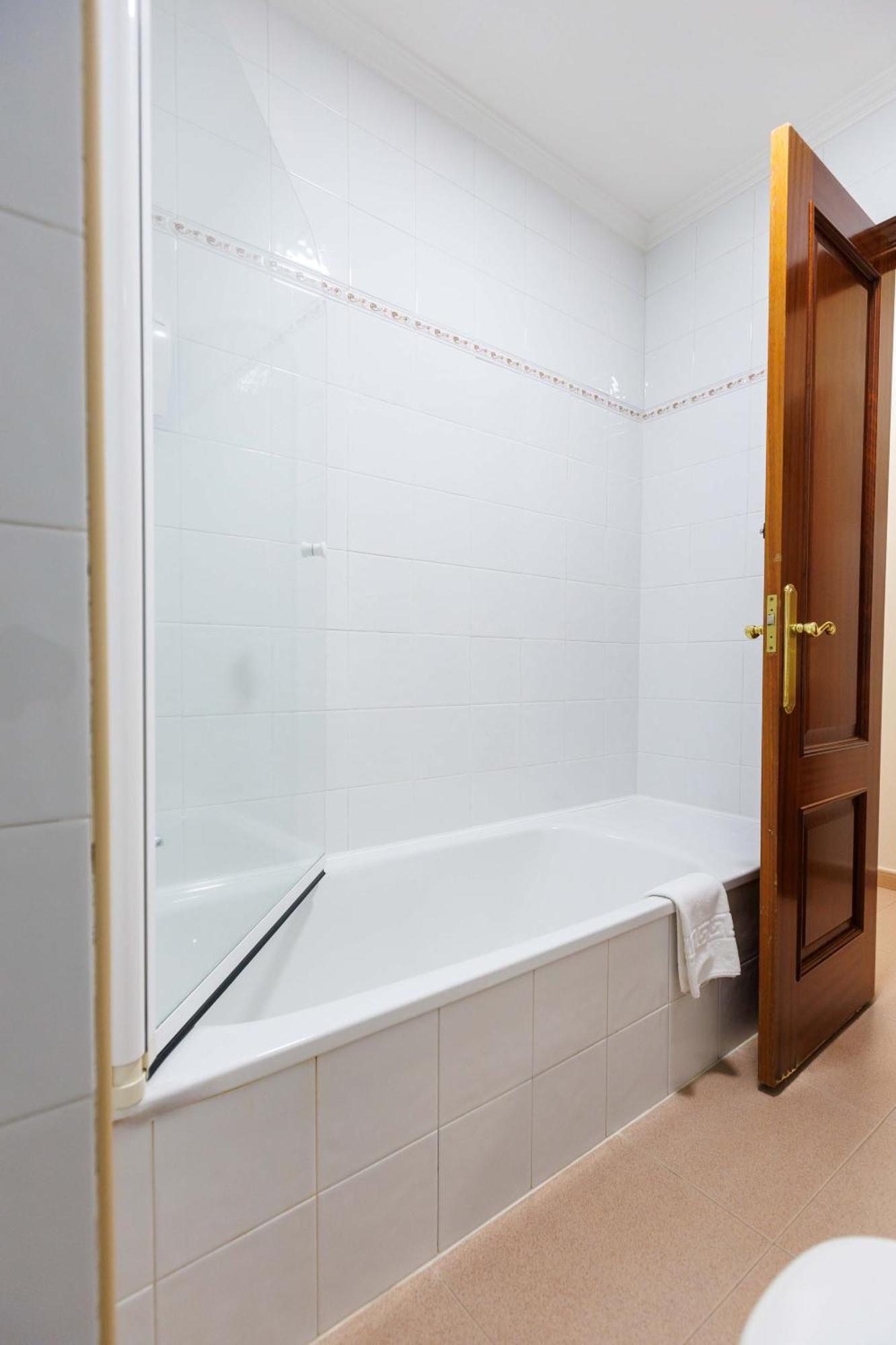 Hotel O Cruceiro 卡尔达斯·德·雷斯 外观 照片