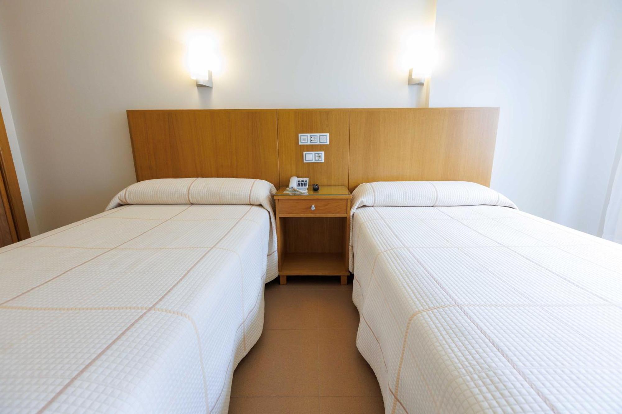 Hotel O Cruceiro 卡尔达斯·德·雷斯 外观 照片