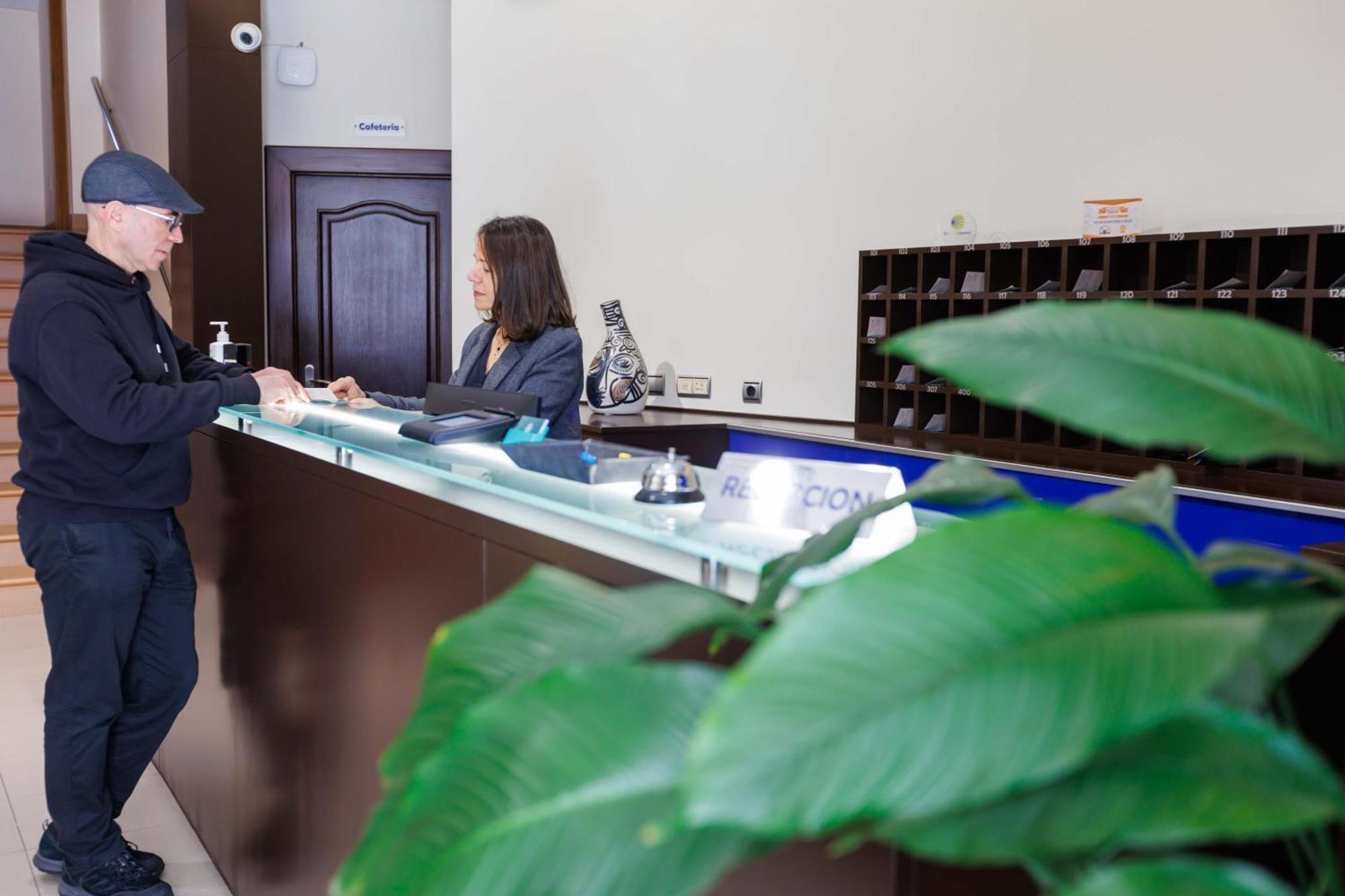 Hotel O Cruceiro 卡尔达斯·德·雷斯 外观 照片