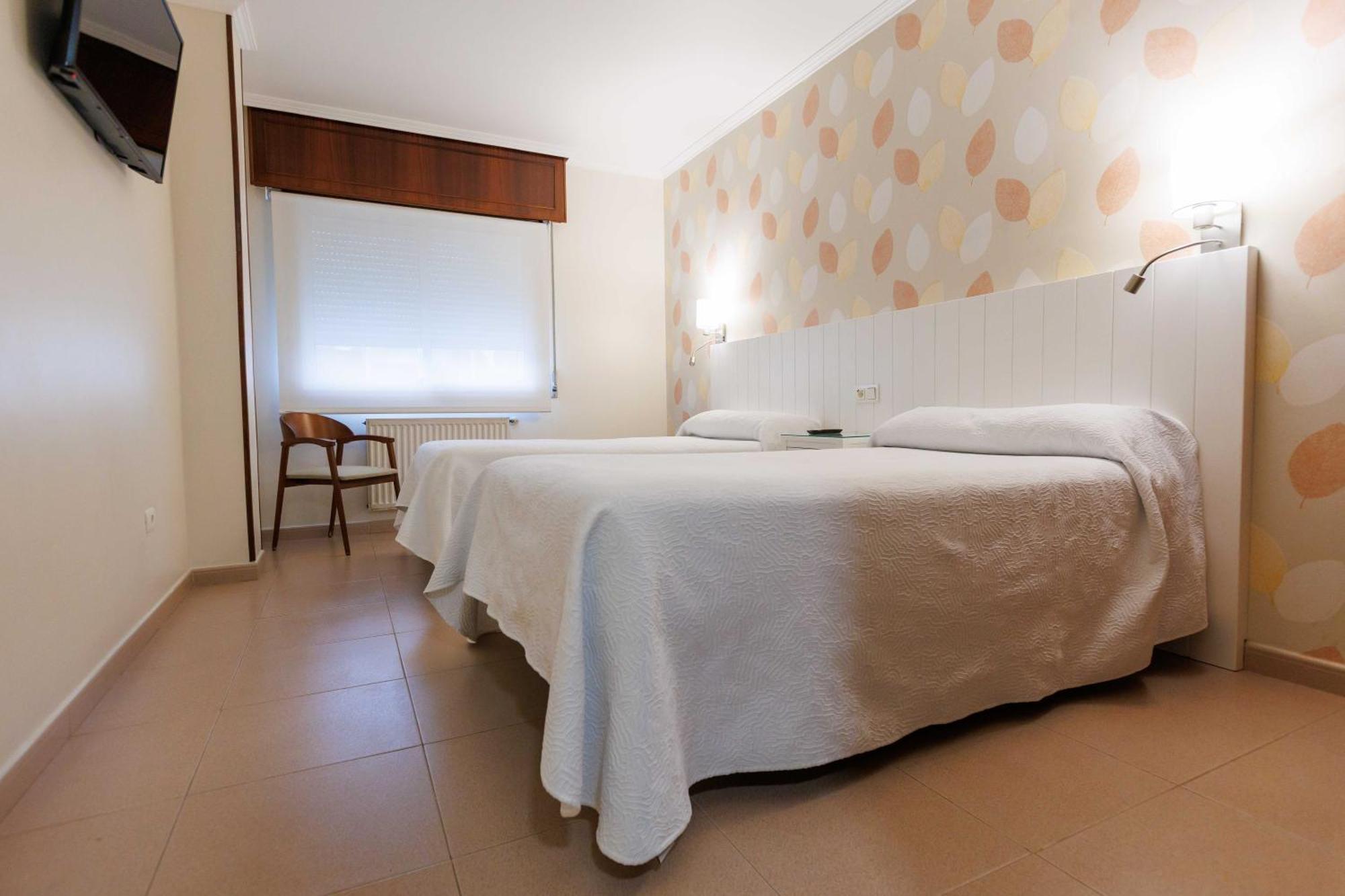 Hotel O Cruceiro 卡尔达斯·德·雷斯 外观 照片