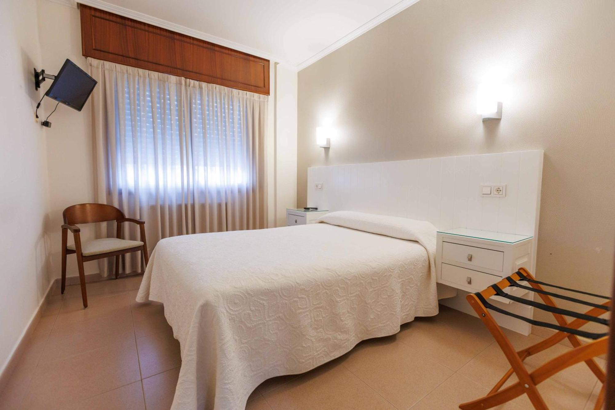 Hotel O Cruceiro 卡尔达斯·德·雷斯 外观 照片